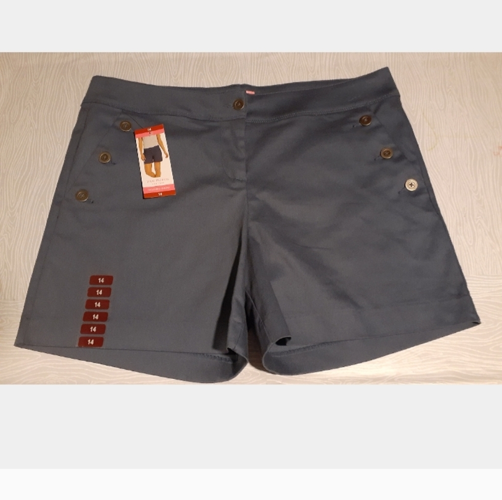 ISAAC MIZRAHI TAILORED SHORTS